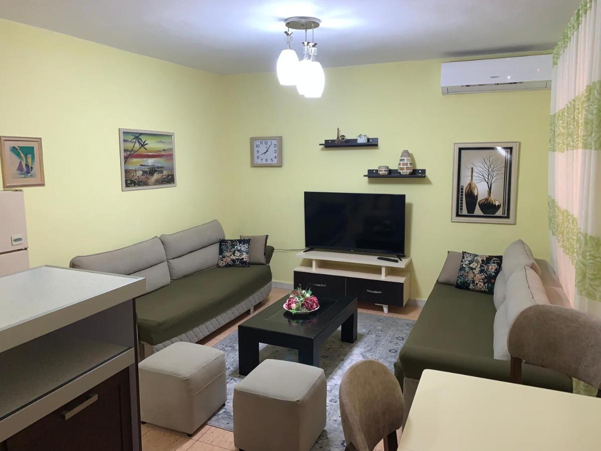Apartment In The Heart Of Тирана Экстерьер фото